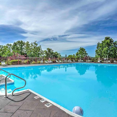 Ground-Floor Branson Condo With Community Perks Bagian luar foto