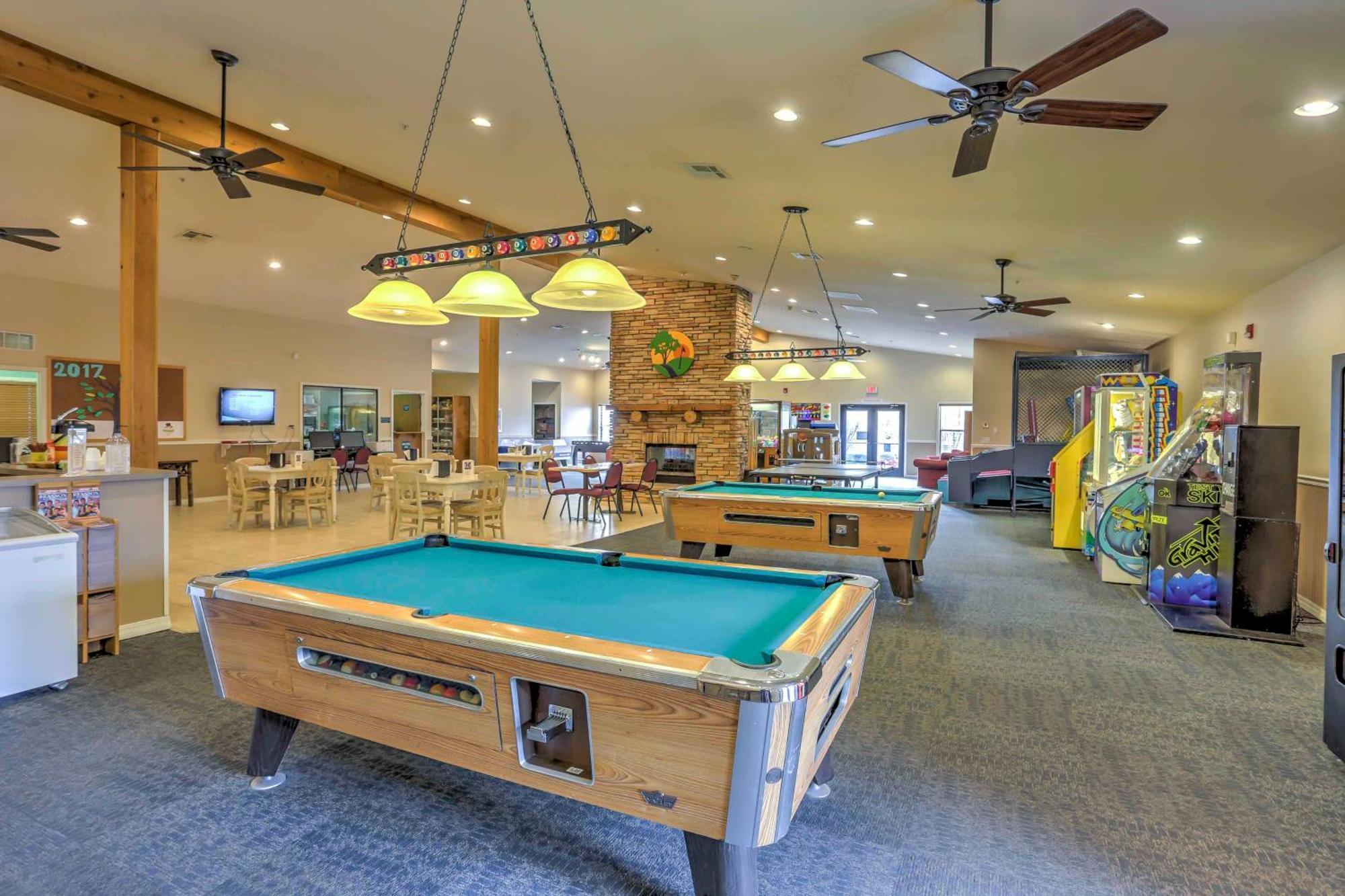 Ground-Floor Branson Condo With Community Perks Bagian luar foto