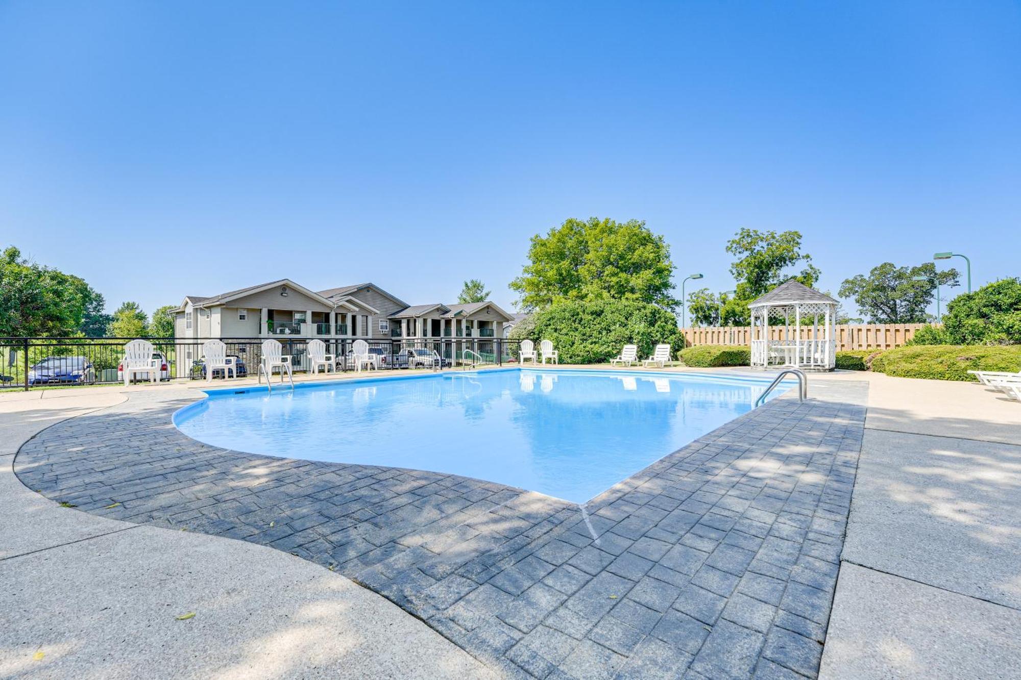 Ground-Floor Branson Condo With Community Perks Bagian luar foto