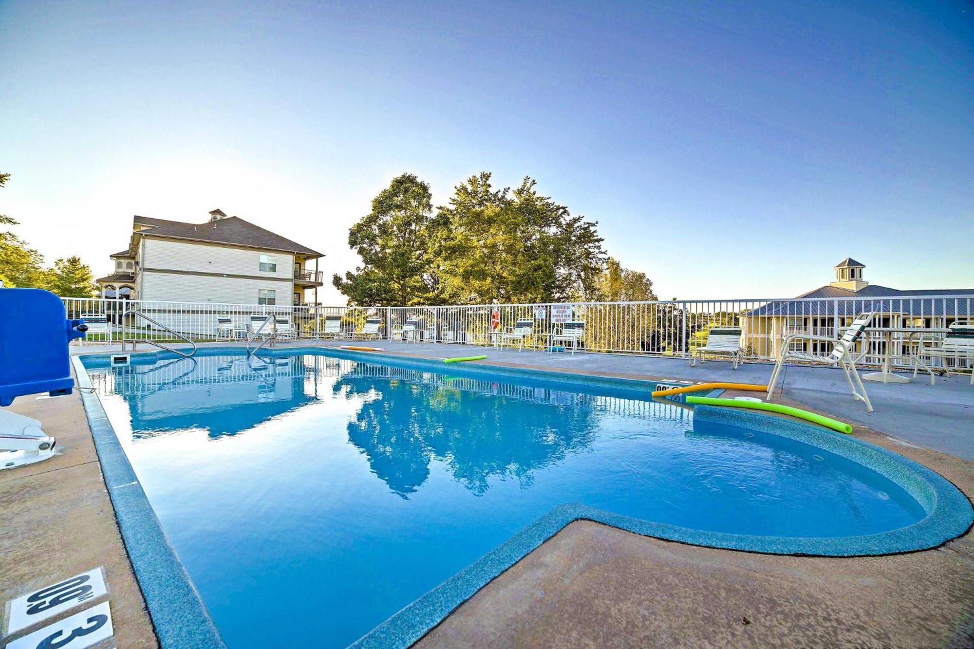 Ground-Floor Branson Condo With Community Perks Bagian luar foto